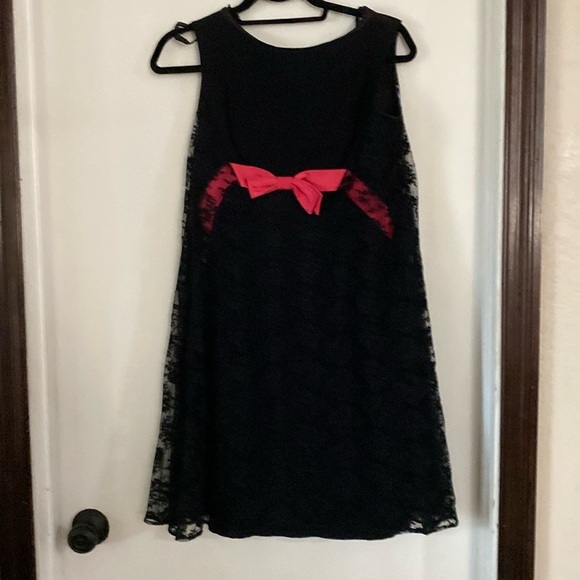 ILGWU vintage black dress with lace overlay and back zipper - Picture 1 of 5